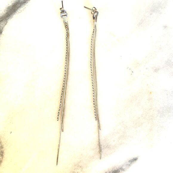 Sleek Silver plate chain drop earrings on post - Picture 2 of 5